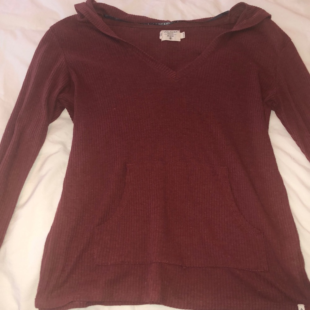 Red vneck long sleeve